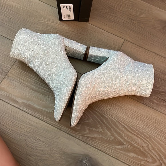 Betsey Johnson Cady Ivory Booties - Picture 11 of 16